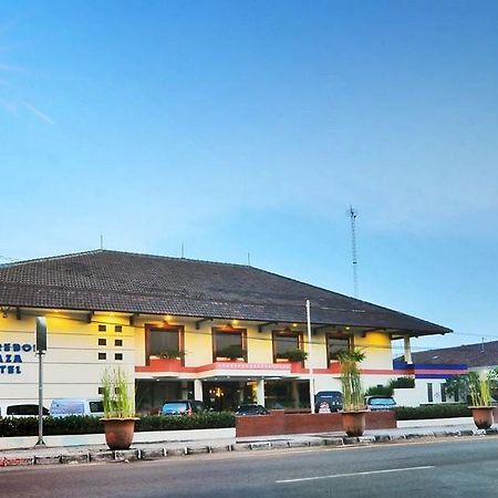 Hotel Cirebon Plaza צ'ירבון מראה חיצוני תמונה