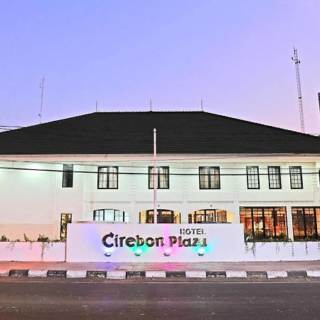 Hotel Cirebon Plaza צ'ירבון מראה חיצוני תמונה