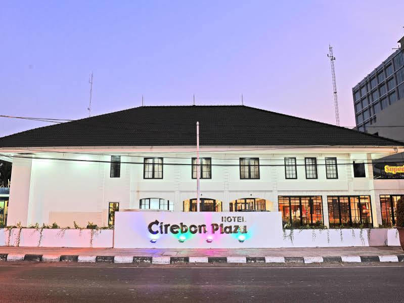 Hotel Cirebon Plaza צ'ירבון מראה חיצוני תמונה
